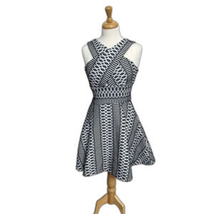 Hunter Bell Cross Neck Dress - Black White - Tribal Boho - Women Size 6